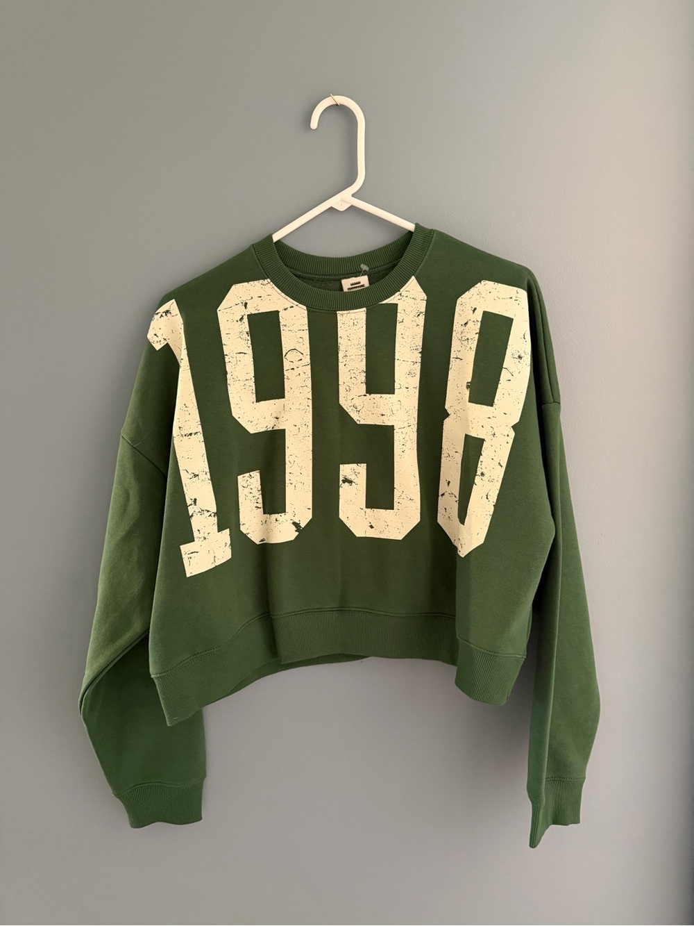 NWOT Urban Outfitters 1998 Crewneck